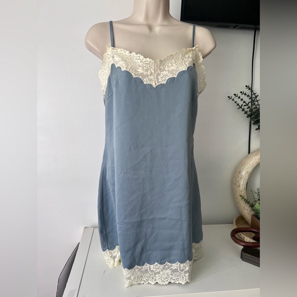 Motel Rocks Light Blue Lace Slip Dress - Picture 3 of 8